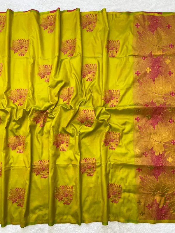 Premium_Soft_Silk_sarees_with_Beautiful_Weaving_Zari_With_Attractive_Two_Tone_Design_And_Weaving_Design_Blouse_With_Tassels