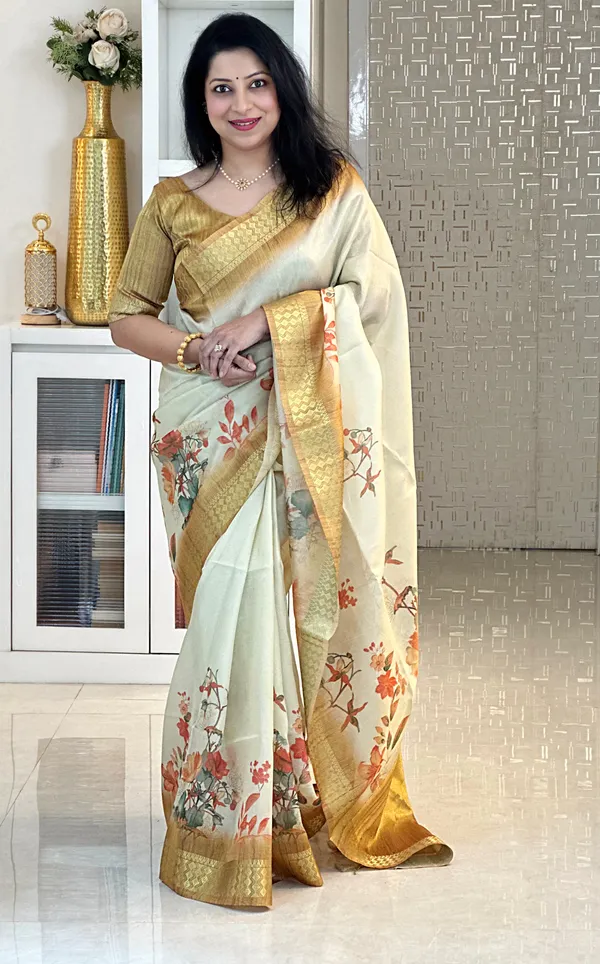 Soft_Tissue_Silk_sarees_with_Beautiful_Digital_Print_With_Attractive_Border_&_Rich_Pallu_With_Sequence_And_Contrast_Print_Blouse_With_Tassels