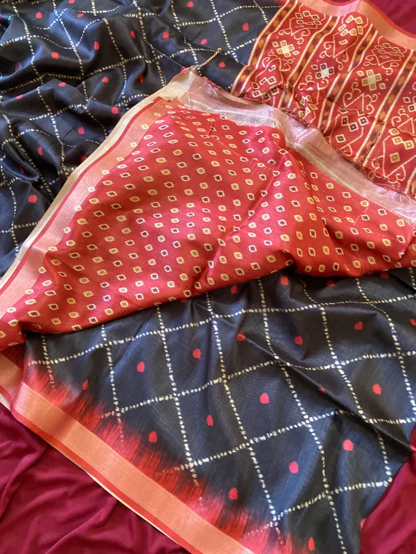 Soft_Tussar_Silk_sarees_with_Beautiful_Digital_Print_With_Attractive_Border_And_Contrast_Print_Blouse_With_Tassels