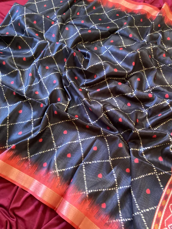 Soft_Tussar_Silk_sarees_with_Beautiful_Digital_Print_With_Attractive_Border_And_Contrast_Print_Blouse_With_Tassels