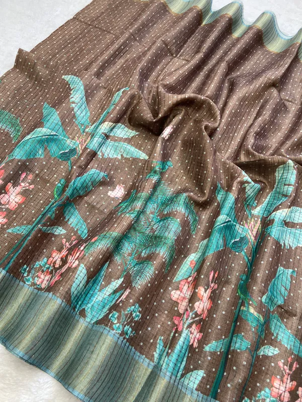 Jisha_Rama_Green_–_Checks_Design_Aesthetic_Edit_for_You_|_Soft_Tussar_Silk_Saree_with_Digital_Print,_Checks_Design_Saree_&_Digital_Print_Blouse