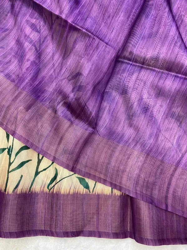 Soft_Tussar_Silk_sarees_with_Beautiful_Digital_Print_With_Attractive_Border_And_Contrast_Print_Blouse_With_Tassels