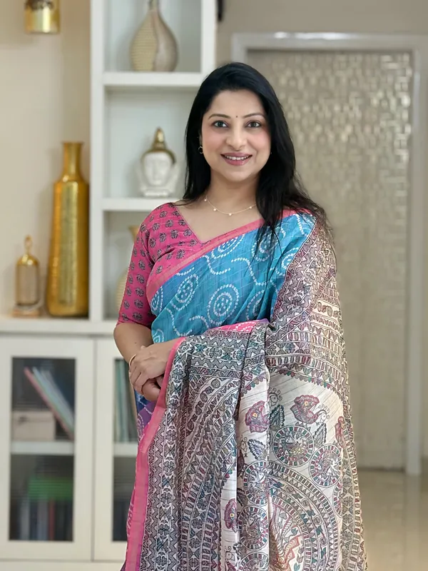 Soft_Semi_Tussar_Silk_sarees_with_Beautiful_Digital_Print_With_Attractive_Border_And_Contrast_Print_Blouse_With_Tassels
