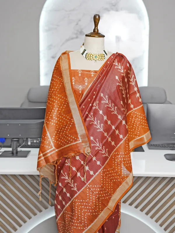 Soft_Tussar_Silk_sarees_with_Beautiful_Digital_Print_With_Attractive_Border_And_Contrast_Print_Blouse_With_Tassels