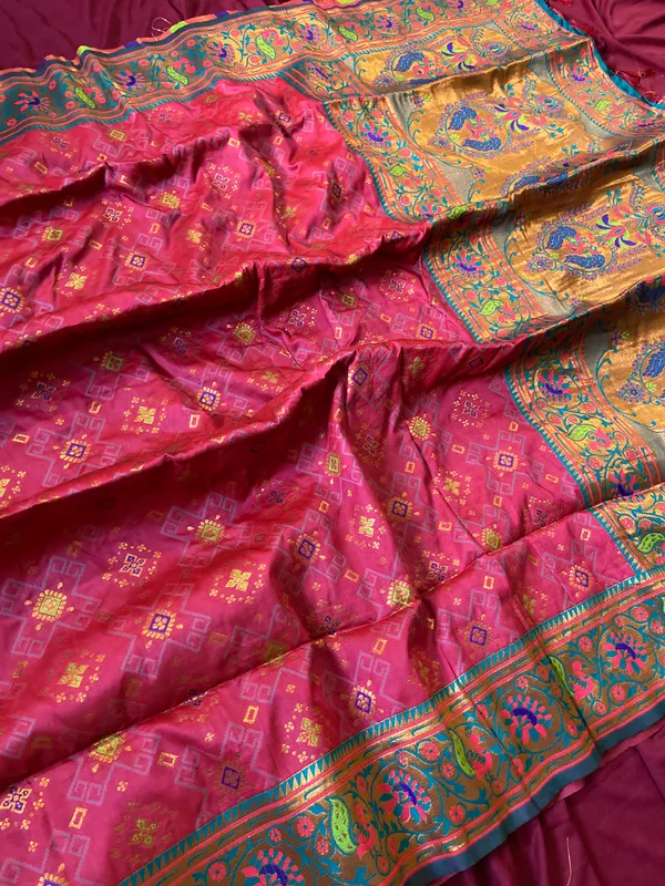 Premium_Soft_Paithani_Silk_sarees_With_Beautiful_Weaving_Pattern_With_Attractive_Rich_Pallu_And_Border_And_Weaving_Blouse_With_Tassels