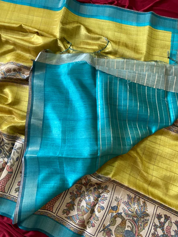 Soft_Semi_Tussar_Silk_sarees_with_Beautiful_Digital_Print_With_Attractive_Border_And_Contrast_Print_Blouse_With_Tassels