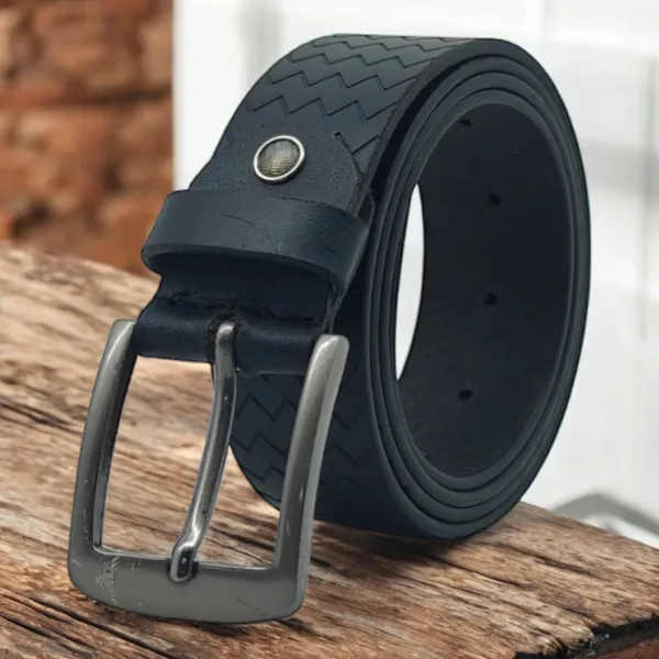 Freacksters_40mm_Black_Genuine_Leather_Belt_with_Textured_Pattern_Matte_Finish