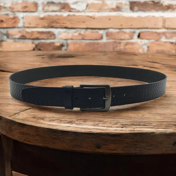 Freacksters_40mm_Black_Genuine_Leather_Belt_with_Textured_Pattern_Matte_Finish