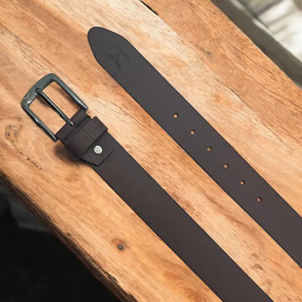 Freacksters_40mm_Brown_Leather_Belt_with_Matte_Finish_Sleek_and_Sophisticated
