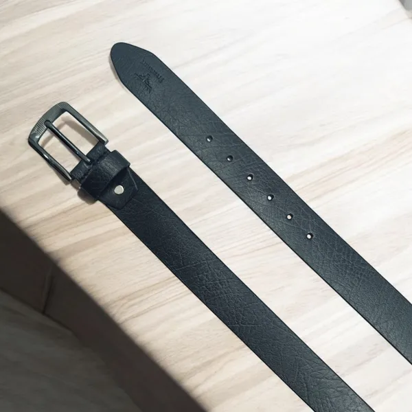 Freacksters_40mm_Black_Genuine_Leather_Belt_with_Shiny_Finish_Classic_Elegance