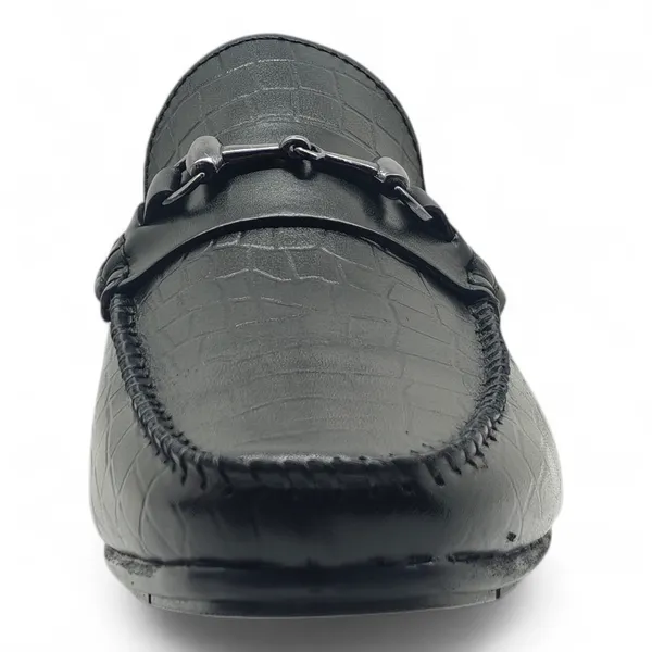Freacksters_Black_Croco-Pattern_Leather_Slip-On_Loafers_–_Sophisticated_Elegance