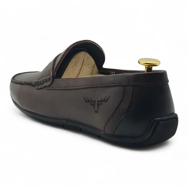 Freacksters_Brown_Leather_Loafers_–_Timeless_Elegance_&_Everyday_Comfort