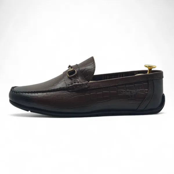 Freacksters_Brown_Croco-Pattern_Leather_Slip-On_Loafers_–_Refined_Luxury