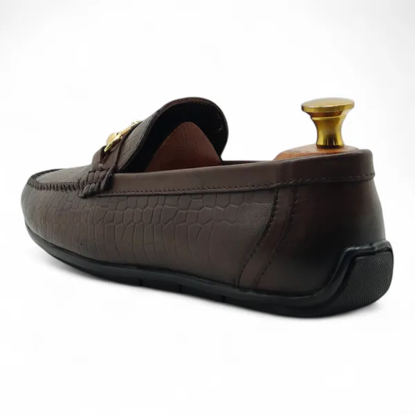 Freacksters_Brown_Croco-Pattern_Leather_Slip-On_Loafers_–_Refined_Luxury