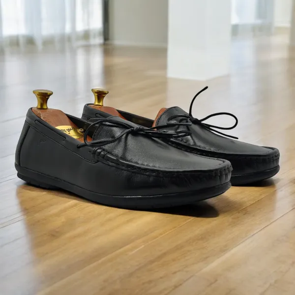 Freacksters_Black_Leather_Driving_Loafers_–_Sleek_&_Comfortable_for_Every_Drive
