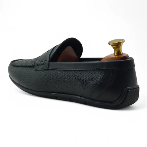 Freacksters_Black_Leather_Loafers_–_Timeless_Charm,_Everyday_Ease