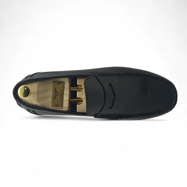 Freacksters_Black_Leather_Loafers_for_Men_–_Timeless_Elegance_&_Everyday_Comfort