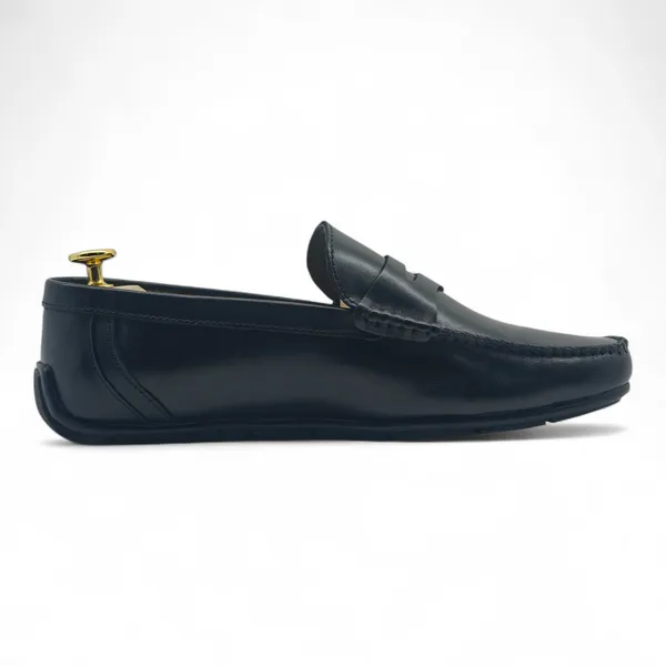 Freacksters_Black_Leather_Loafers_for_Men_–_Timeless_Elegance_&_Everyday_Comfort