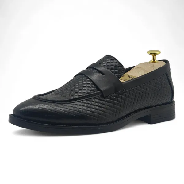 Freacksters_Black_Penny_Loafers_–_Sleek_Style_with_a_Modern_Edge