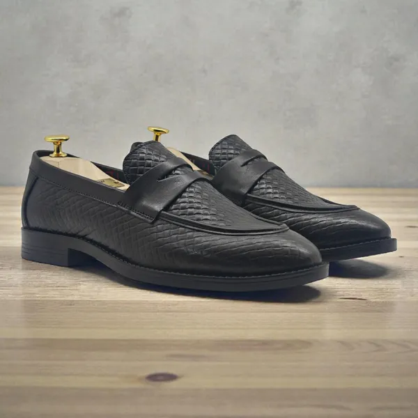 Freacksters_Black_Penny_Loafers_–_Sleek_Style_with_a_Modern_Edge
