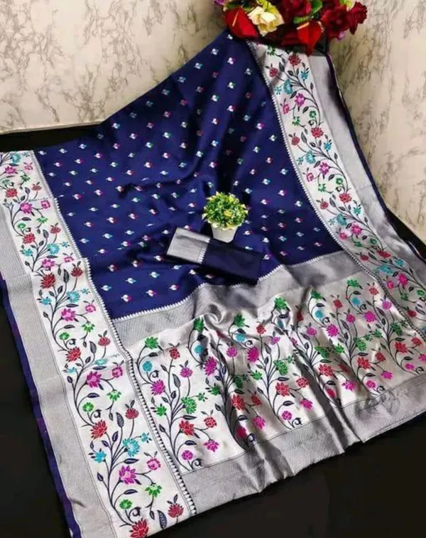 Capricious_Navy_Blue_Paithani_Silk_Saree_With_Invaluable_Blouse_Piece