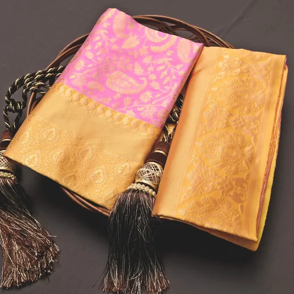 Classic_Pink_Soft_Banarasi_Silk_Saree_With_Felicitous_Blouse_Piece