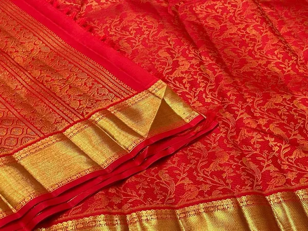 Dalliance_Red_Soft_Banarasi_Silk_Saree_With_Panoply_Blouse_Piece