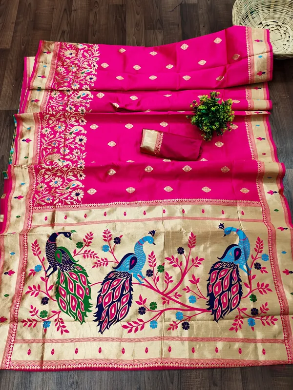 Desultory_Paithani_Silk_Saree_With_Embrocation_Blouse_Piece
