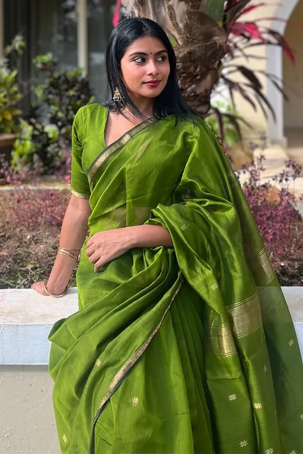 Flattering_Cotton_Silk_Saree_With_Classy_Blouse_Piece
