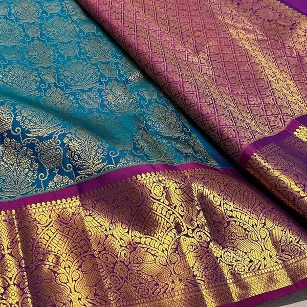 Most_Stunning_Rama_Soft_Silk_Saree_With_Opulent_Blouse_Piece