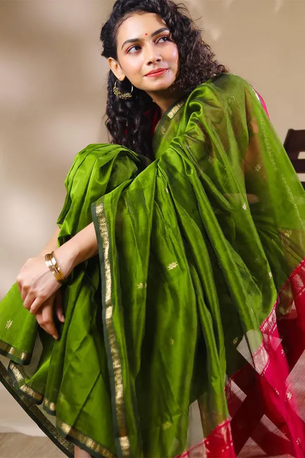 Lovely_Cotton_Silk_Saree_With_Refreshing_Blouse_Piece
