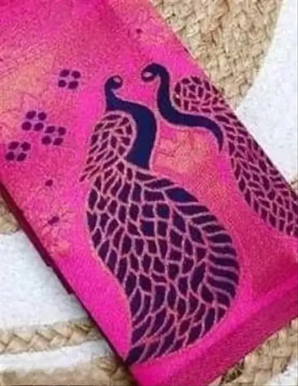 Mesmeric_Soft_Banarasi_Silk_Saree_With_Inspiring_Blouse_Piece