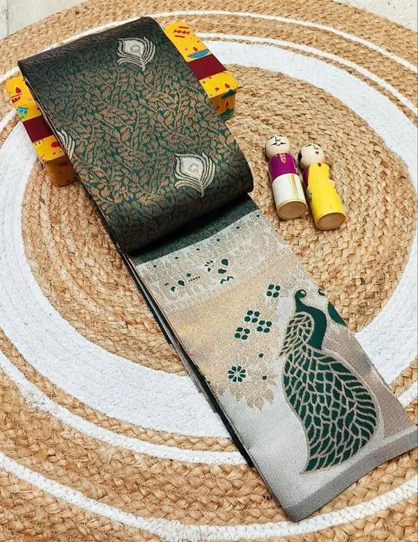Mesmeric_Soft_Banarasi_Silk_Saree_With_Inspiring_Blouse_Piece