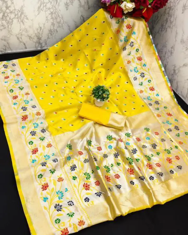 Murmurous_Yellow_Paithani_Silk_Saree_With_Propinquity_Blouse_Piece