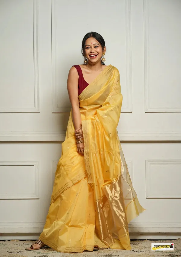 Ravishing_Yellow_Cotton_Silk_Saree_With_Marvellous_Blouse_Piece