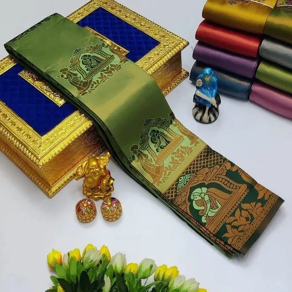 Seraglio_Soft_Banarasi_Silk_Saree_With_Divine_Blouse_Piece