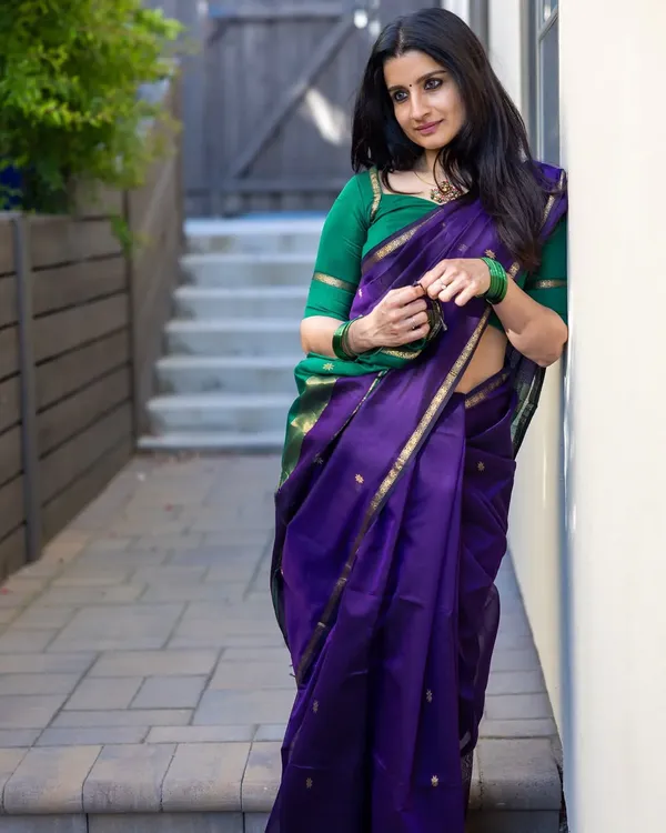 Stunning_Cotton_Silk_Saree_With_Elegant_Blouse_Piece
