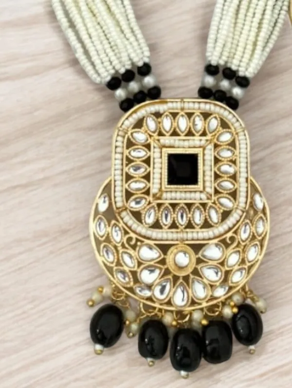 Trendy_Pearl_Black_Long_Necklace_Set