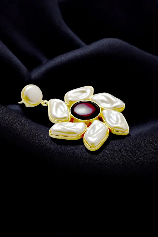 Beautiful_Pearl_Blossom_Earrings