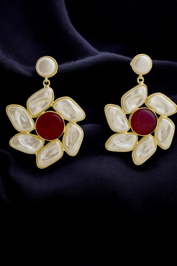 Beautiful_Pearl_Blossom_Earrings