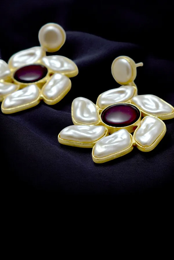 Beautiful_Pearl_Blossom_Earrings