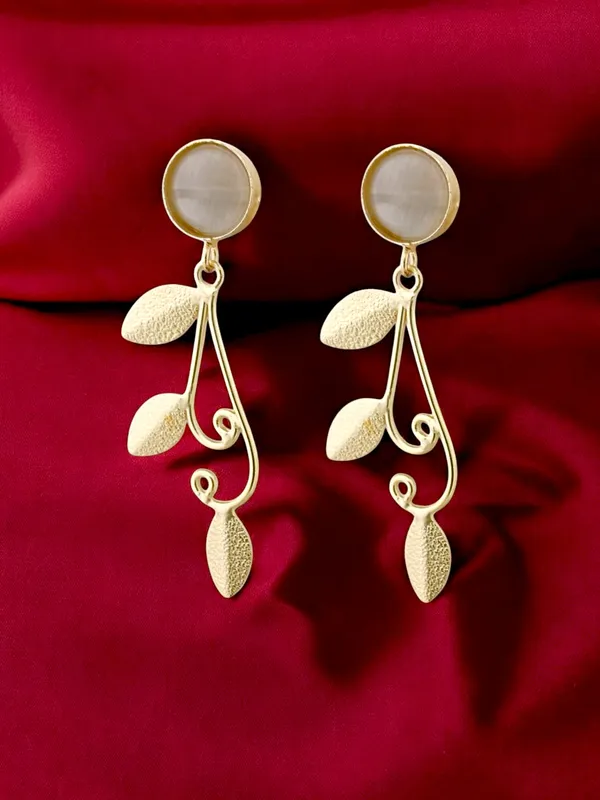 Classic_Leaf_Shaped_Earring