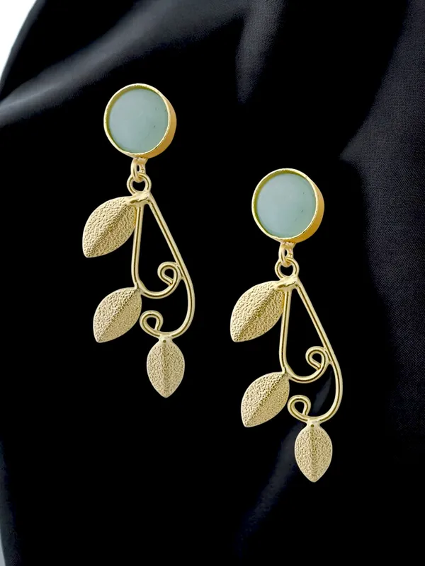 Classic_Leaf_Shaped_Earring