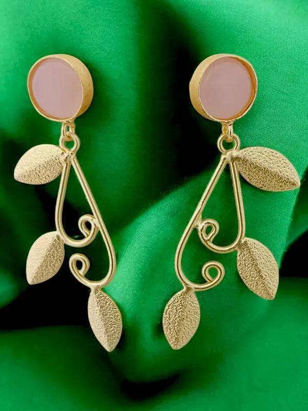 Classic_Leaf_Shaped_Earring