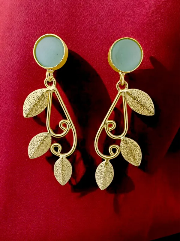 Classic_Leaf_Shaped_Earring