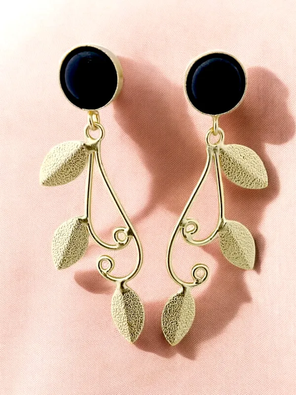 Classic_Leaf_Shaped_Earring