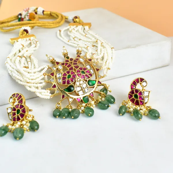 Designer_Semi_Bridal_Chic_Necklace_Set_Beautifully_Crafted_Peacock_Earring