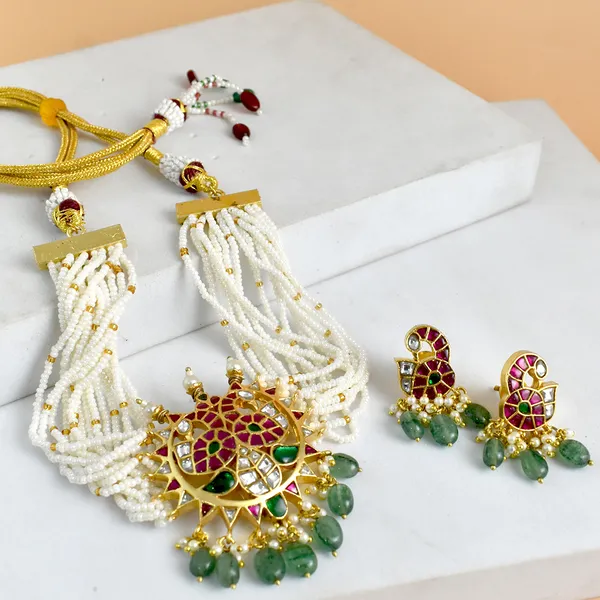 Designer_Semi_Bridal_Chic_Necklace_Set_Beautifully_Crafted_Peacock_Earring