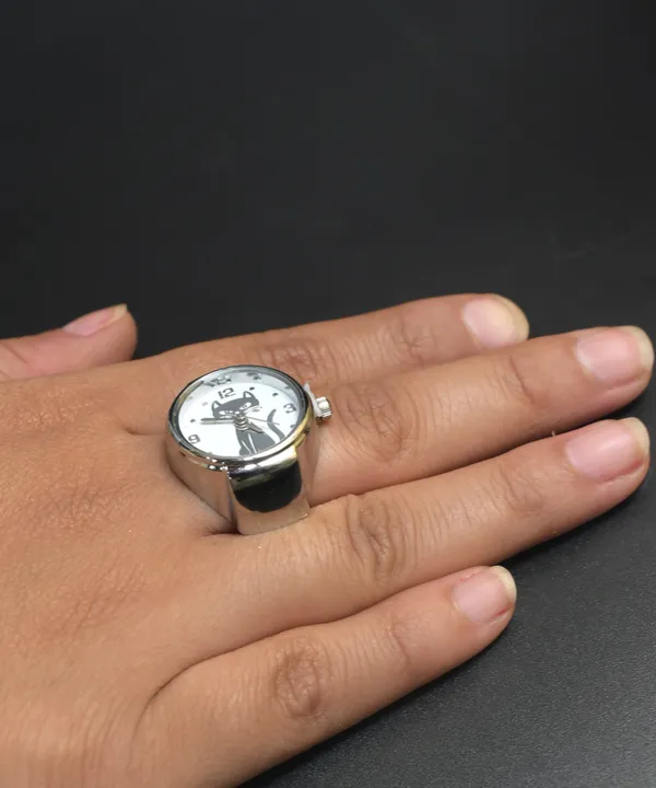 Latest_Designer_Adjustable_Silver_Ring_Watch_for_Women