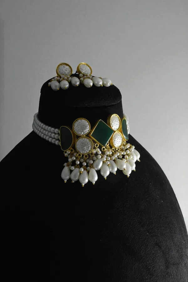 Latest_Designer_Choker_Necklace_Set_With_Earring_for_her